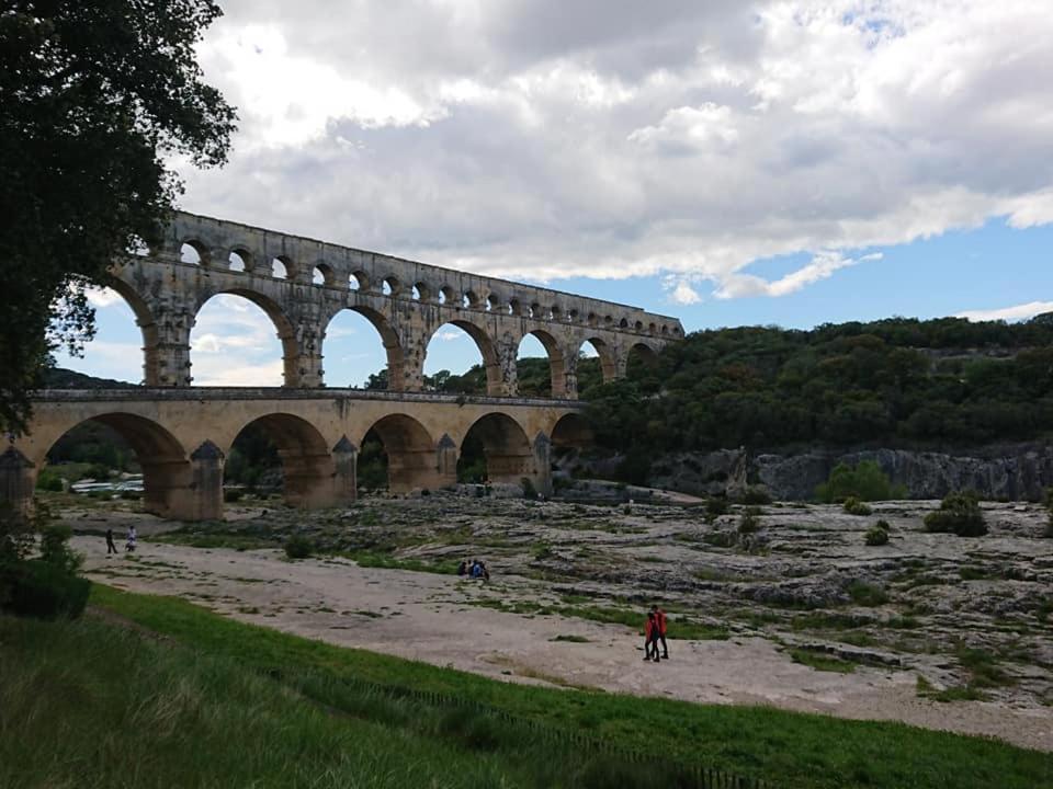 Lou Meinado Saint-Martin-de-Crau Exteriér fotografie