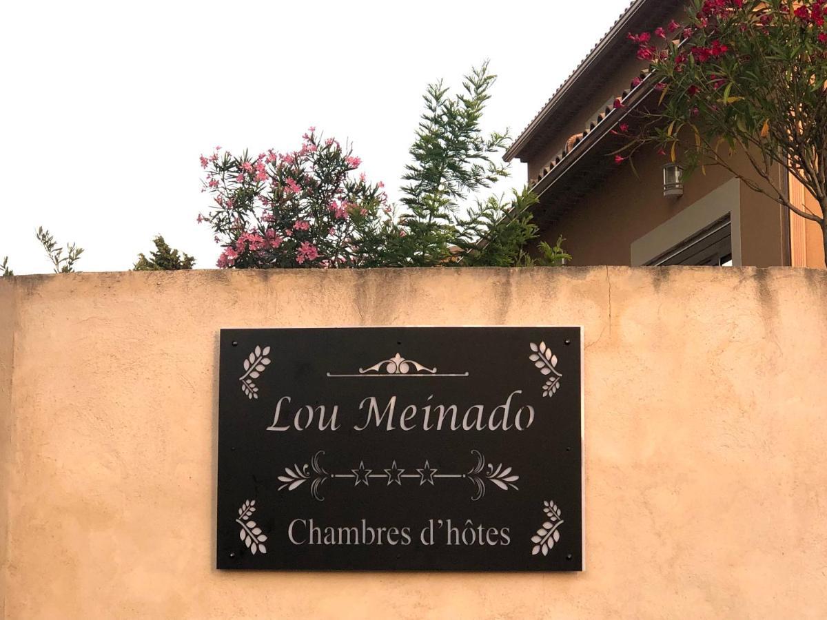 Lou Meinado Saint-Martin-de-Crau Exteriér fotografie